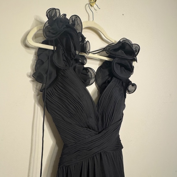 MAC DUGGAL Ruffle Tiered Cut Out Chiffon Gown - Picture 6 of 7